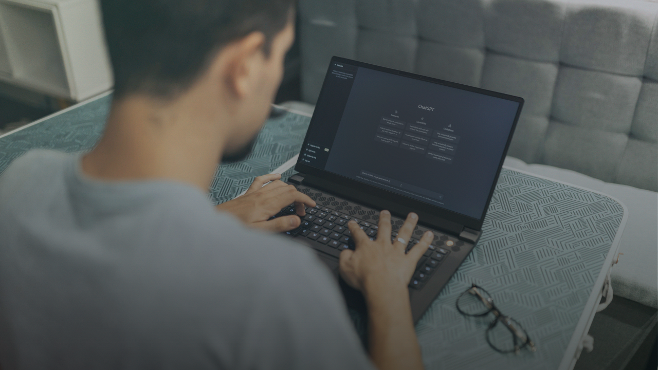 Man using AI on Computer